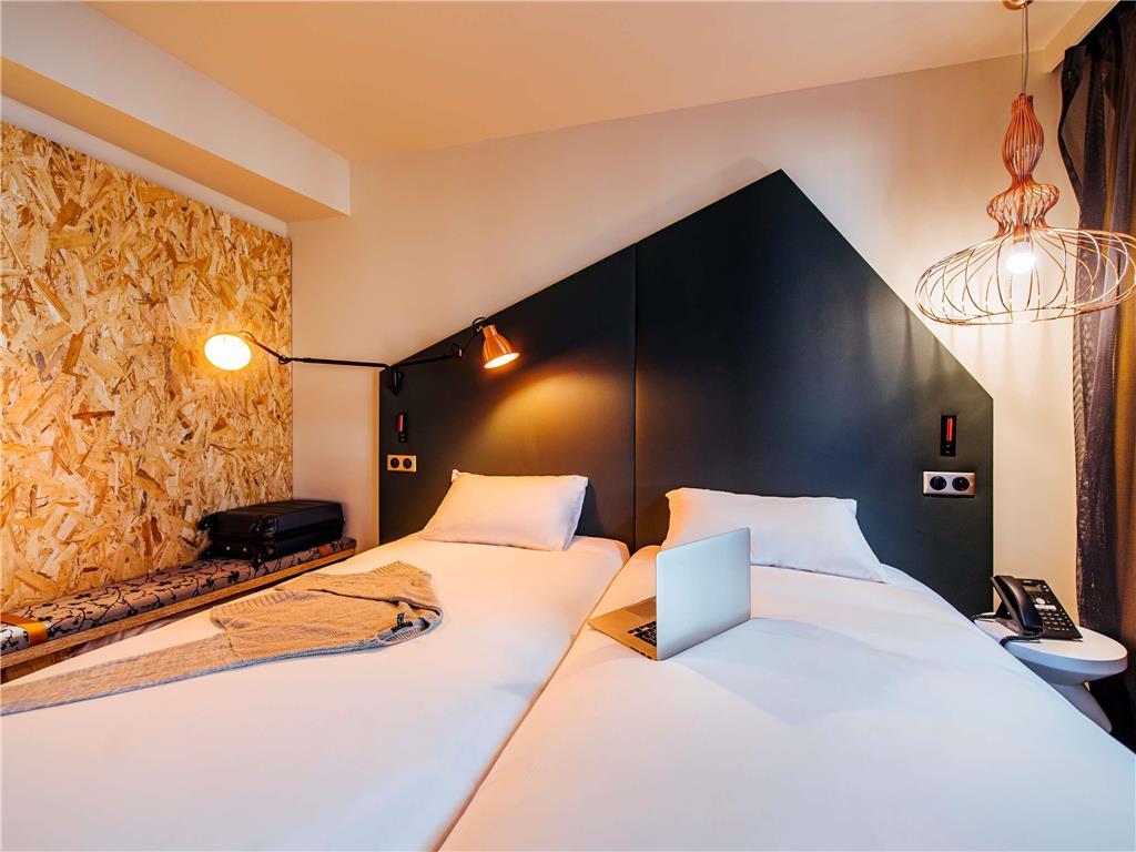 Отель Ibis Styles Rouen Centre Rive Gauche Экстерьер фото