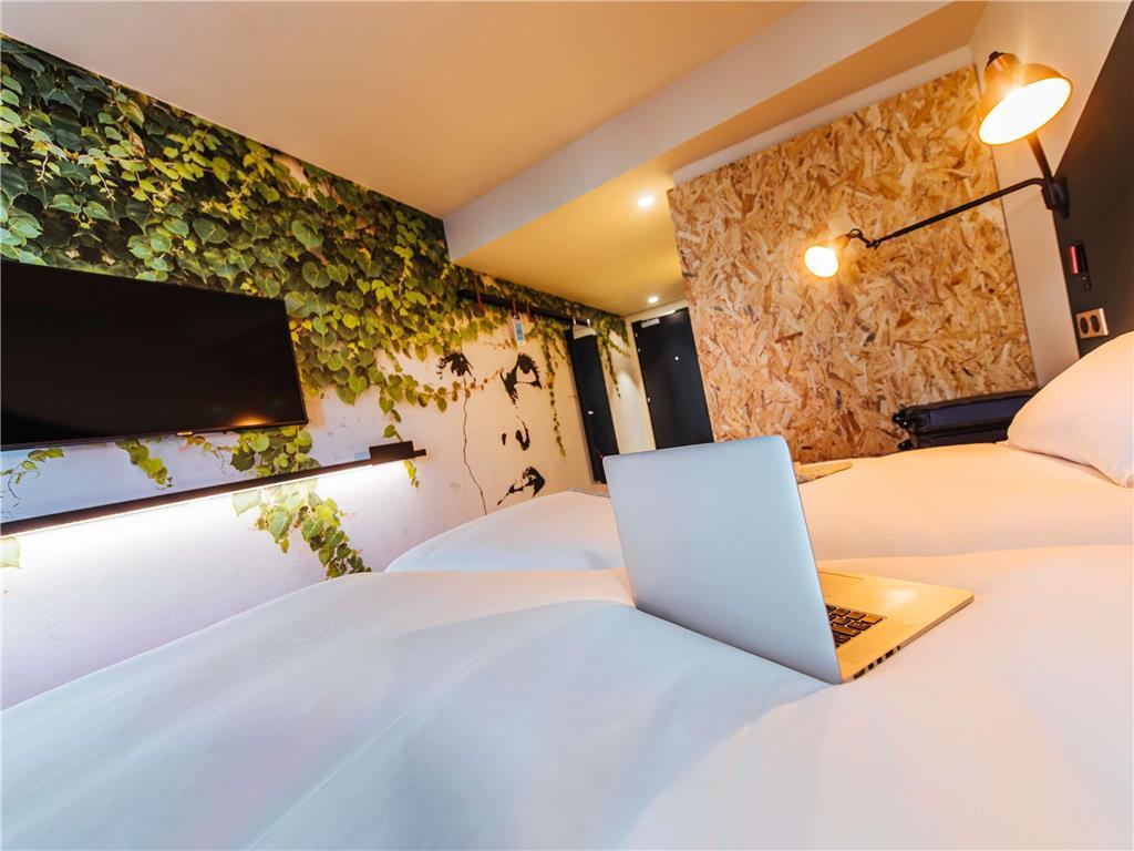 Отель Ibis Styles Rouen Centre Rive Gauche Экстерьер фото